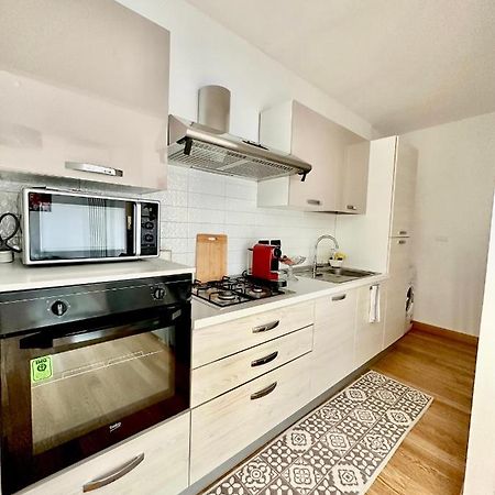 Ferienwohnung Due Passi Dal Porto Genua Exterior foto