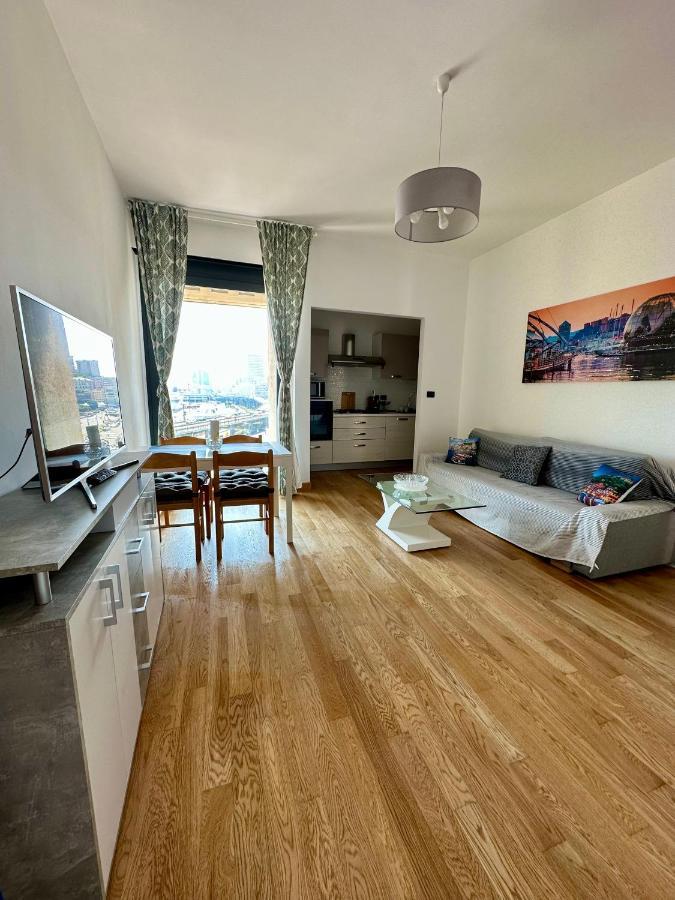 Ferienwohnung Due Passi Dal Porto Genua Exterior foto