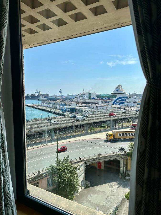 Ferienwohnung Due Passi Dal Porto Genua Exterior foto
